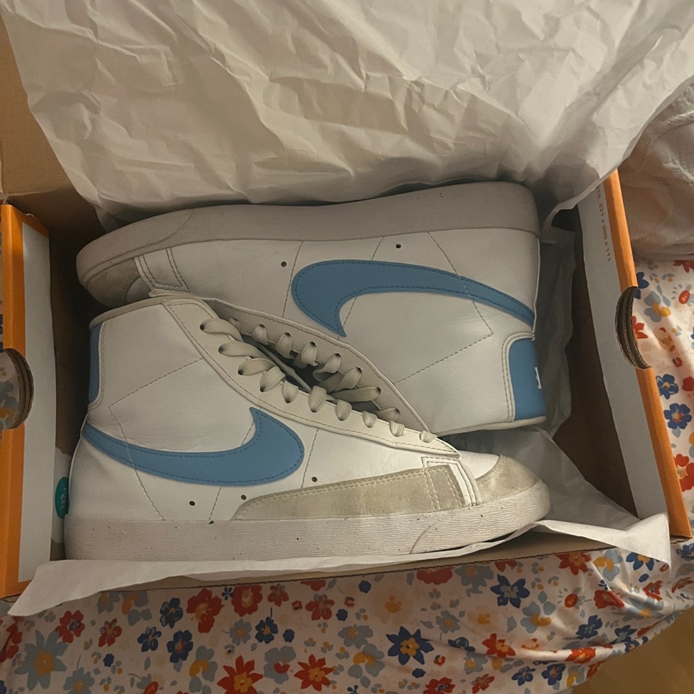 Nike blazer high
